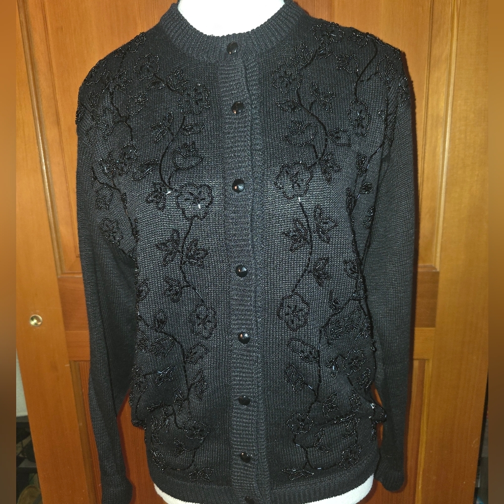 Jaclyn Smith Vintage Beaded Embroidered Black  Cardigan Sweater Size Medium